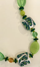 Carica l'immagine nel visualizzatore di Gallery, Collana GIROCOLLO CORAL BAY VERDE MurrinaMurano Venezia