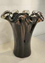 Carica l'immagine nel visualizzatore di Gallery, Vaso OSTRICA NERO - AVVENTURINA