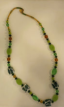 Carica l&#39;immagine nel visualizzatore di Gallery, Collana LUNGA MurrinaMurano Venezia CORAL BAY VERDE
