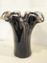 Carica l&#39;immagine nel visualizzatore di Gallery, Vaso OSTRICA NERO - AVVENTURINA
