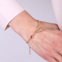 Carica l&#39;immagine nel visualizzatore di Gallery, BYSIMON - Bracciale in Metallo con cuoricino e simbolo Sicilia pendente
