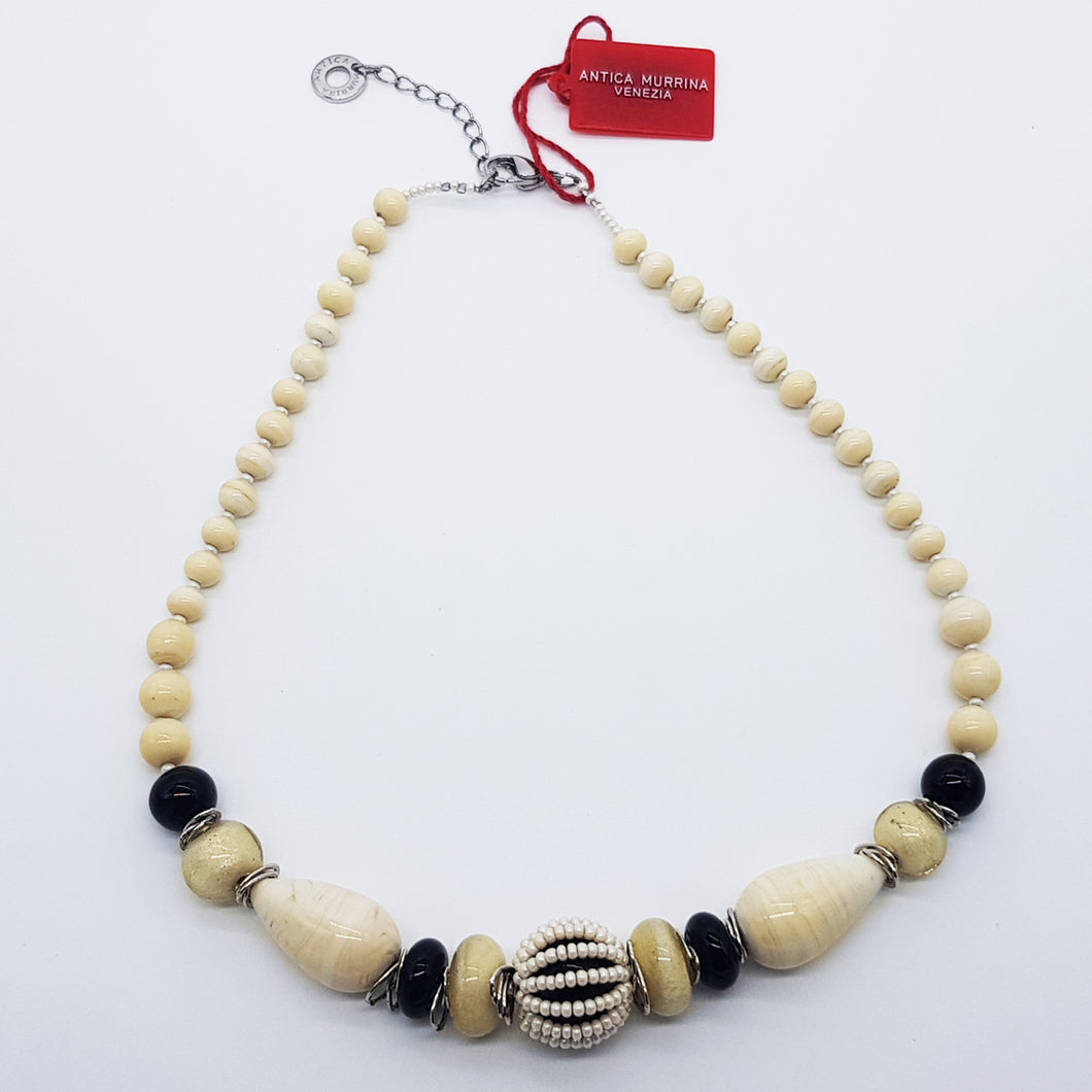 COLLANA CORALLINA GIROCOLLO COLORE AVORIO E NERO - Necklace, Collier