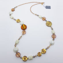 Carica l&#39;immagine nel visualizzatore di Gallery, COLLANA LUNGA ISABEL BIANCO AMBRATO E DORATO - Neklace - Collier

