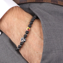 Carica l&#39;immagine nel visualizzatore di Gallery, BYSIMON - Bracciale in Acciaio con pietra lavica e piastra centrale in acciaio con simbolo trinacria siciliana e piccola Sicilia impreziosita da smalti colorati
